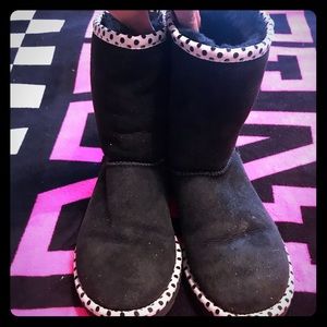 Uggs black boots